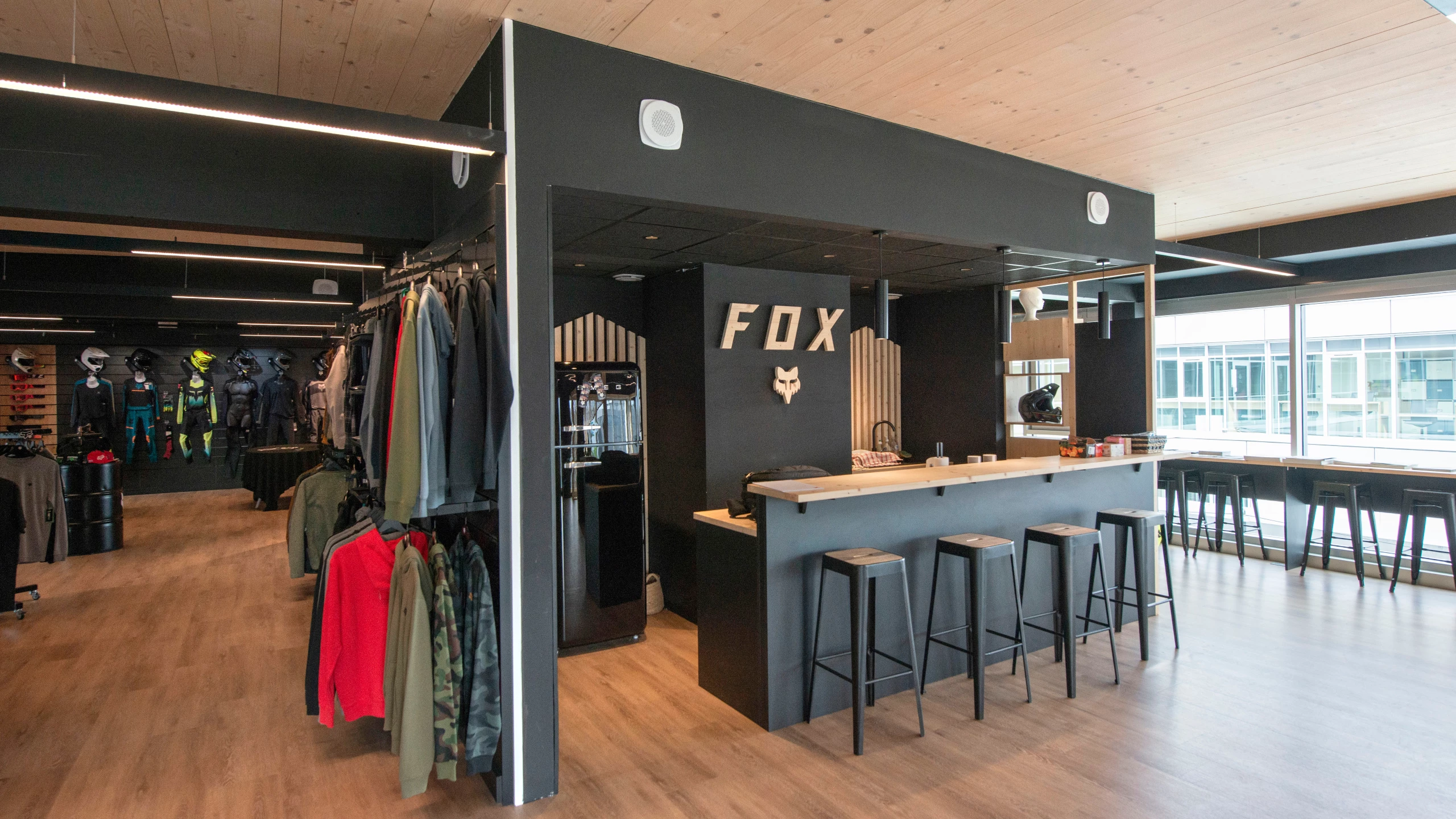 Showroom Fox